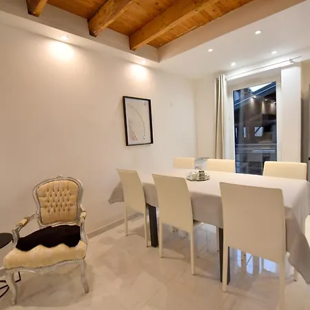 Maison De Village Wifi - Parking Et Jardin Prive *